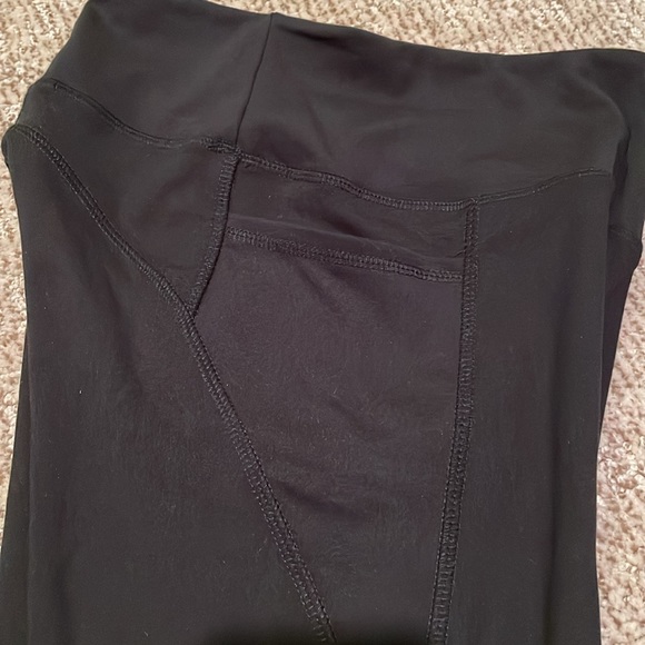 Biker shorts with pockets! - Picture 3 of 3